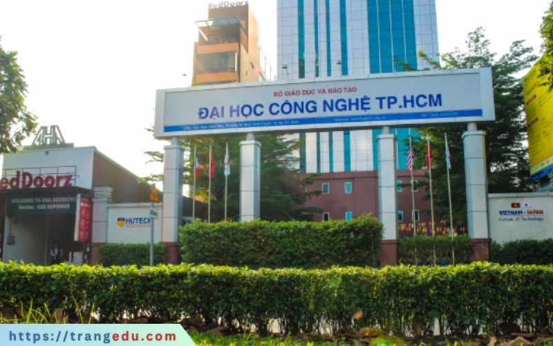 vi sao nen chon hutech