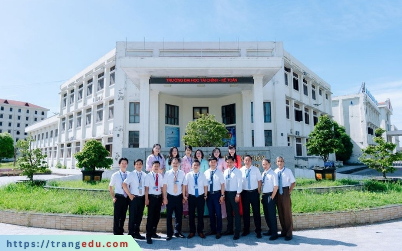 dai hoc tai chinh ke toan phan hieu hue tuyen sinh