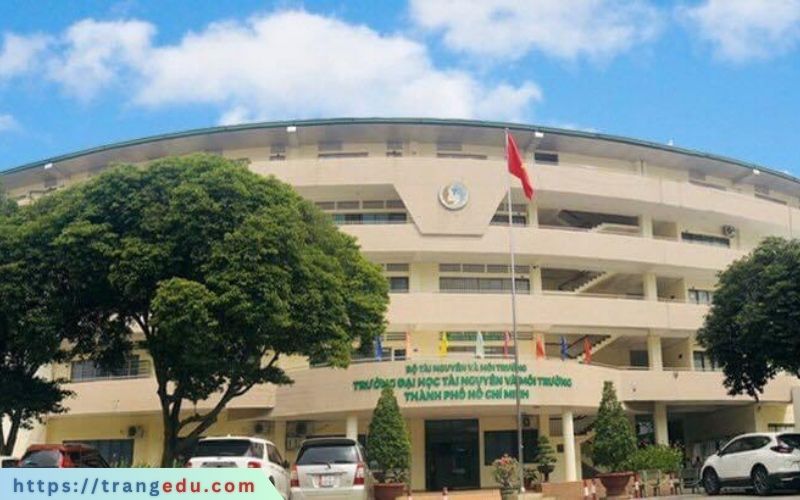 dai hoc tai nguyen va moi truong tphcm tuyen sinh