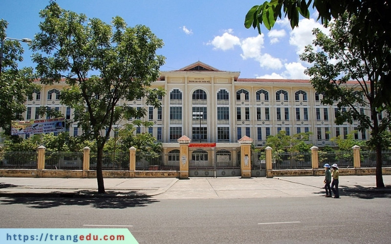khoa ky thuat va cong nghe dai hoc hue