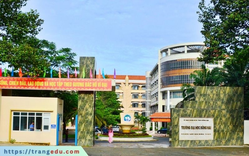 truong dai hoc dong nai tuyen sinh