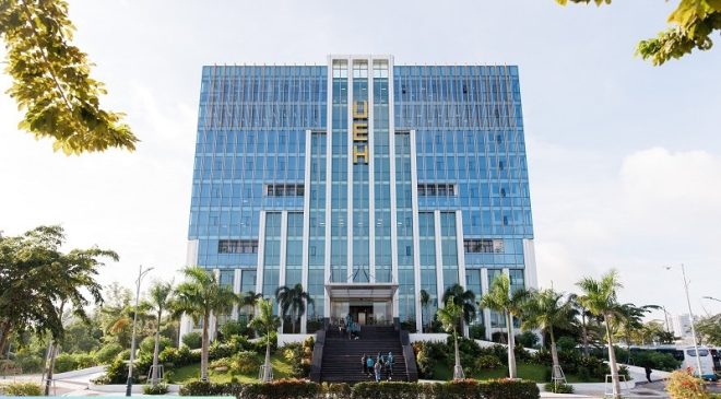 dai hoc kinh te tphcm tuyen sinh