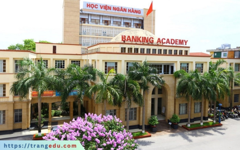 hoc vien ngan hang tuyen sinh