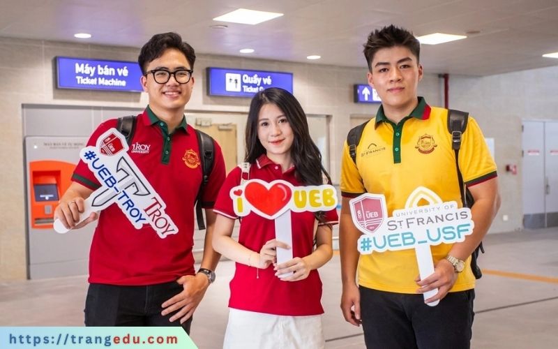 sinh vien ueb